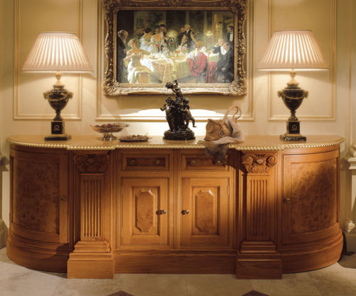 Credenza in stile Reggenza - Clive Christian - in legno / con ante battenti