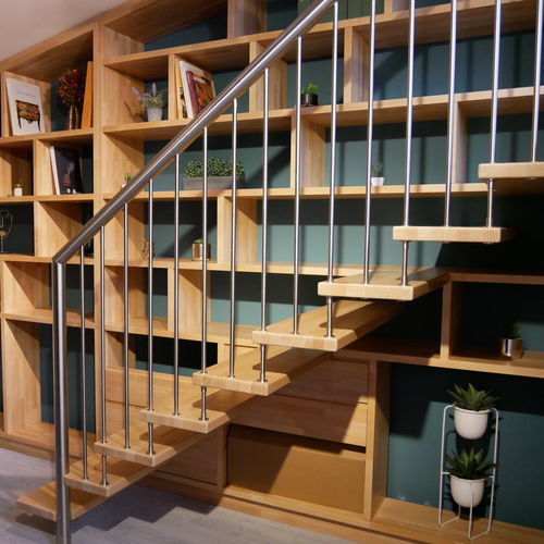 Libreria a muro - Créateur d'escaliers Treppenmeister - contemporanea / in legno / su misura