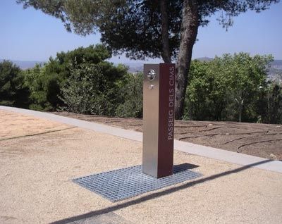 Fontana pubblica - ADA - URBADIS Microarquitectura - in acciaio inossidabile