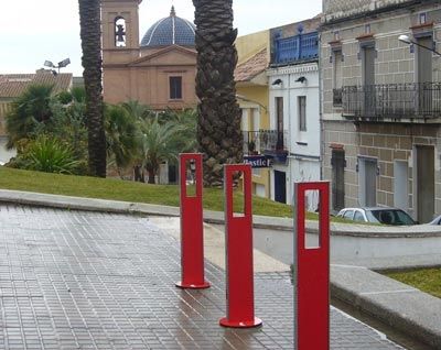 Rastrelliera per biciclette a pavimento - ADA - URBADIS Microarquitectura - pubblicitaria / per spazi pubblici / in acciaio inossidabile