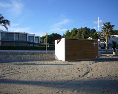 Chiosco commerciale - MONTROIG - URBADIS Microarquitectura - in acciaio