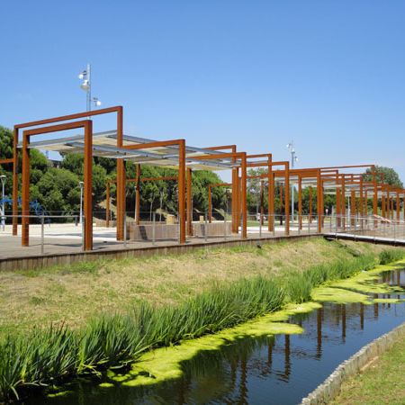 Pergola montata in superficie - PERGOLA U SYSTEM - URBADIS Microarquitectura - in acciaio galvanizzato / modulabile / contract