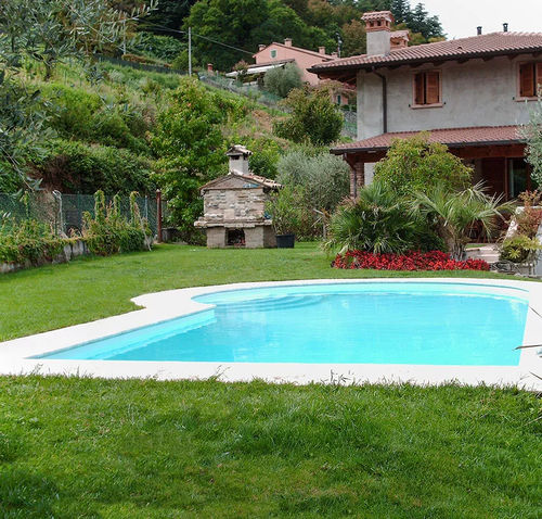 Piscina su misura - Ischia - Piscine Acquaform - bordo integrato / da esterno / interrata