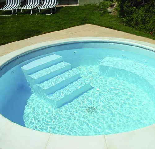 Piscina su misura - Riviera - Piscine Acquaform - bordo integrato / bordo invisibile / da esterno