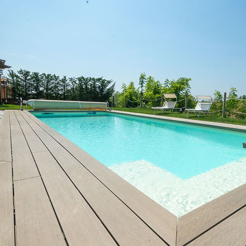 Lastricato in legno - Piscine Acquaform - in pietra ricostituita / da esterno / per bagnasciuga di piscina