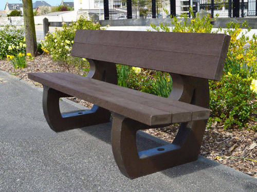 Panca per spazi pubblici classica - PLASDESIGN-TIRRGARTEN - NORCOR MOB.URBAIN - in plastica riciclata / con schienale / in materiale riciclato
