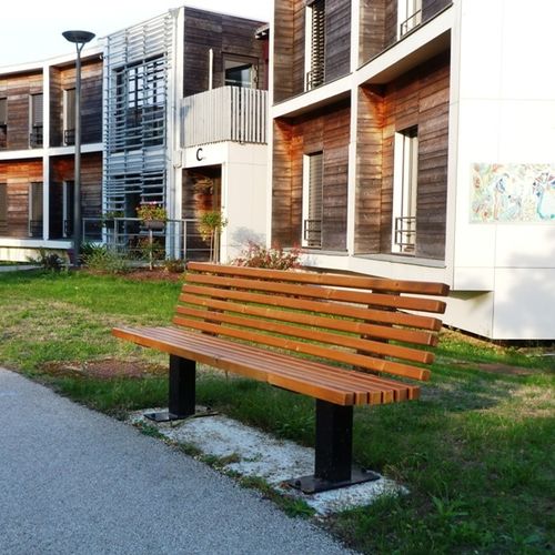 Panca per spazi pubblici classica - SLIM  - NORCOR MOB.URBAIN - in legno di latifoglie / in legno esotico / in acciaio termolaccato