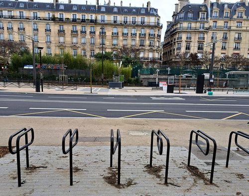 Poggia-biciclette a pavimento - TROMBONEO - NORCOR MOB.URBAIN - per spazio pubblico / in acciaio galvanizzato / in acciaio termolaccato