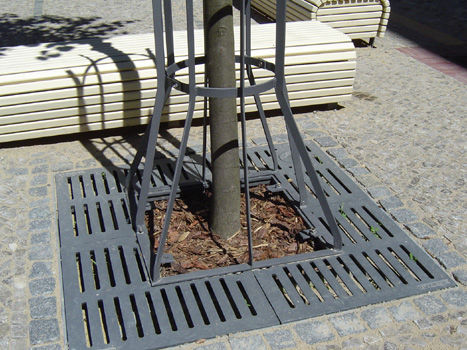 Griglia per alberi quadrata - LINEAL - NORCOR MOB.URBAIN - in ghisa