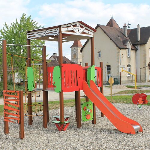 Struttura ludica per parco giochi - LA MAISON HAUTE 3760 - Transalp - per enti locali / in legno / in acciaio inossidabile