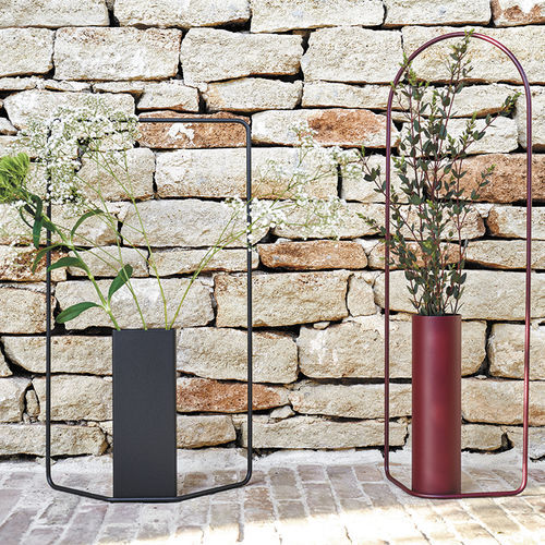 Balvi Vaso Round Silhouette XL Colore nero Vaso decorativo in vetro e metallo. Il vaso è originale a