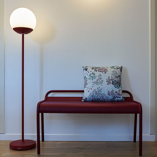 Lampada da terra - MOOON! - FERMOB - in polietilene / in alluminio / contemporanea