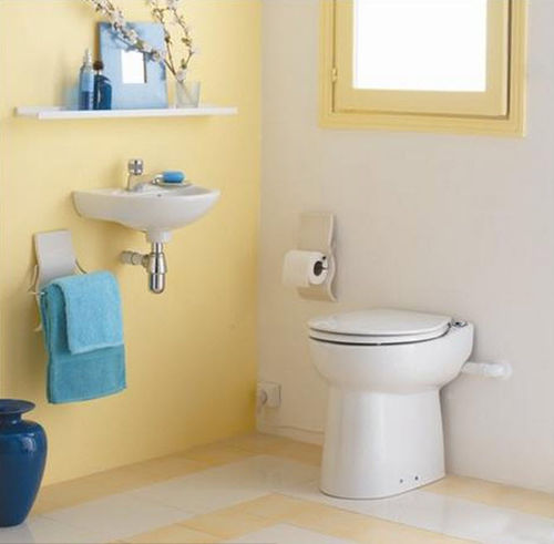WC da appoggio - SANICOMPACT C43 ECO+ - SFA Sanitrit España - in ceramica / con frantumatore
