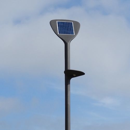 Lampione urbano - SOLAR - LARUS DESIGN - contemporaneo / in acciaio / in fibra di vetro
