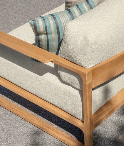 Poltrona contemporanea - THEA - TALENTI - in tessuto / in teak / imbottita