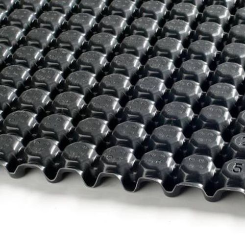Membrana drenante in polietilene ad alta densità HDPE - FKD 25 - Optigrün International AG - drenaggio di tetti verdi / drenaggi sotto pavimento