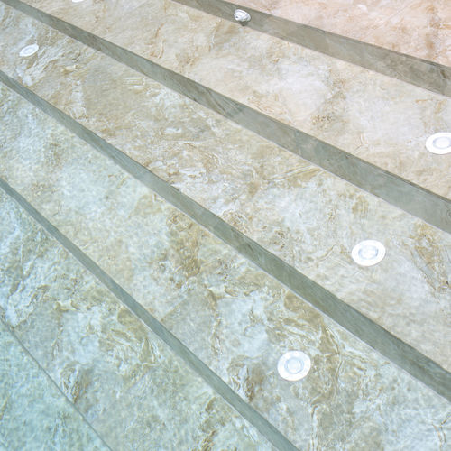 Rivestimento per scalino in gres porcellanato - Cerámica Mayor - per piscina / antiscivolo
