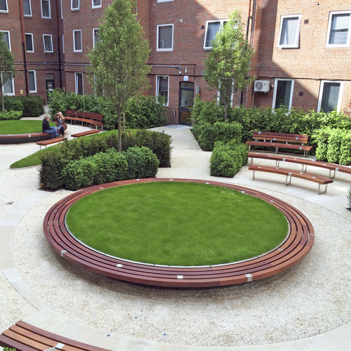 Panca da giardino contemporanea - GUY’S & ST THOMAS’, LONDON - Factory Street Furniture - in legno / in acciaio / in acciaio inossidabile
