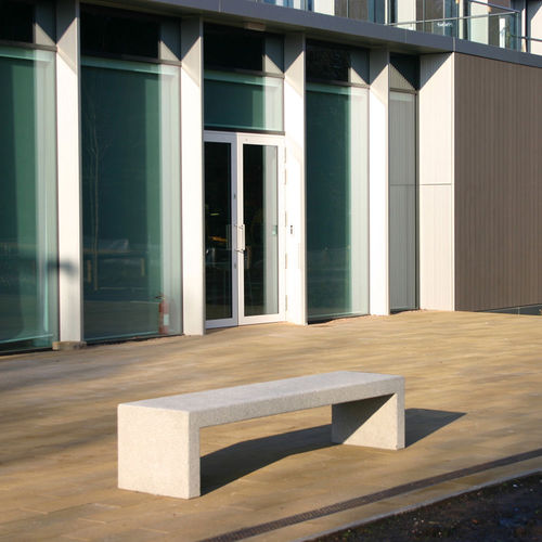 Panca per spazi pubblici contemporanea - BLOC  - Factory Street Furniture - in calcestruzzo