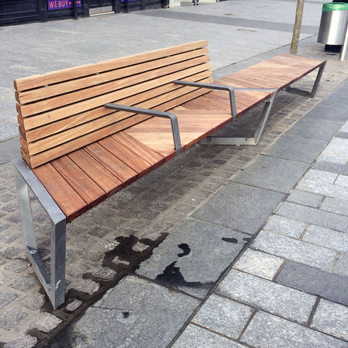 Panca per spazi pubblici contemporanea - STOCKTON - Factory Street Furniture - in legno / in ghisa di alluminio / con schienale