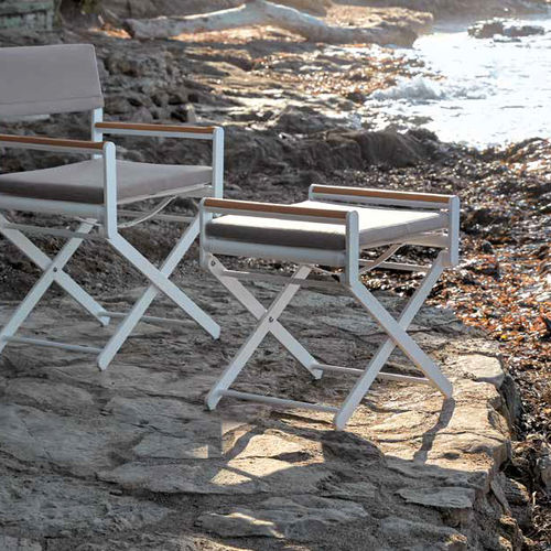 Tavolo d'appoggio contemporaneo - OSKAR - SIFAS - in teak / in vetro / in poliestere