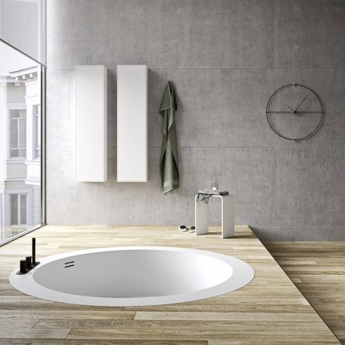 Vasca da bagno rotonda - Rexa Design - per ambiente abitativo / in Corian® / contemporanea
