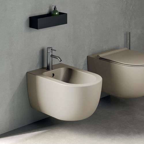 WC sospeso - BOL - Rexa Design - in ceramica / per uso residenziale / ovale