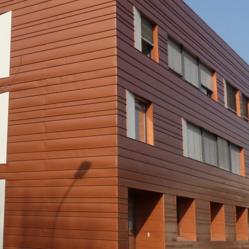 Rivestimento di facciata in fogli - INSA LYON  - Arconic Architectural Products SAS, Merxheim/Frank - in alluminio verniciato / verticale / in lamiera grecata