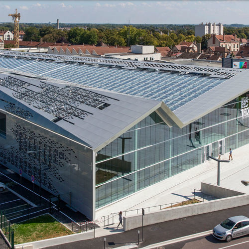 Lamiera metallica perforata - Y SCHOOLS - TROYES BUSINESS SCHOOL  - Arconic Architectural Products SAS, Merxheim/Frank - in alluminio / metallizzato / argentata