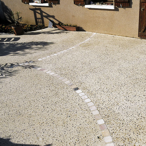 Calcestruzzo per casa - ARTEVIA®  - Lafarge concrete - per pavimento / per interni / per piscina