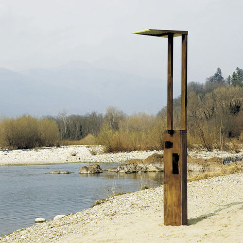Colonna doccia da esterno - MENHIR - TENDER RAIN - in ottone / da parete / contemporanea