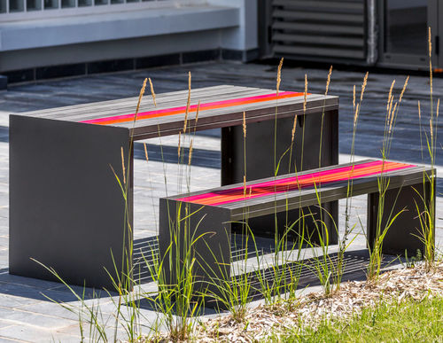 Set tavolo e panca contemporaneo - SOHA - Concept Urbain - in lamiera d'acciaio / da giardino / urbano