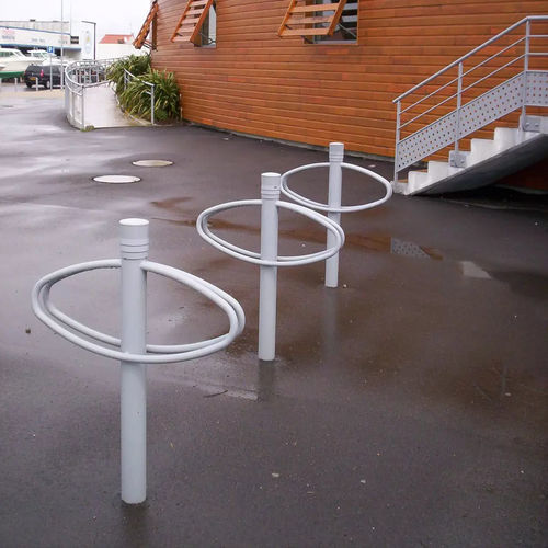 Rastrelliera per biciclette a pavimento - VESTA D100 - Concept Urbain - per spazi pubblici / per zone urbane / per parcheggio