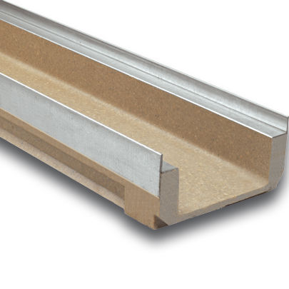 Canaletta per parcheggio - M150K - ULMA - ARCHITECTURAL SOLUTIONS - con griglie / a fessura / in calcestruzzo a polimeri