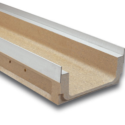 Canaletta per parcheggio - M200K - ULMA - ARCHITECTURAL SOLUTIONS - con griglie / a fessura / in calcestruzzo a polimeri