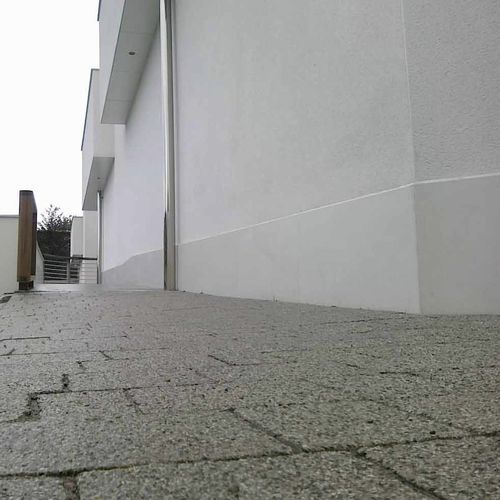 Battiscopa bianco - Z-100 - ULMA - ARCHITECTURAL SOLUTIONS