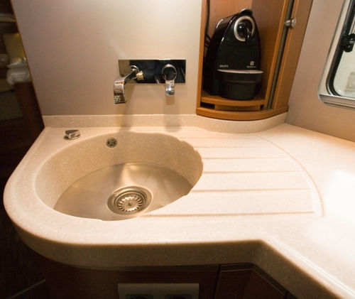 Piano di lavoro in Solid Surface - PEBBLE GOLD  PG840 - Staron Solid Surfaces - da cucina / da bagno / antimacchia