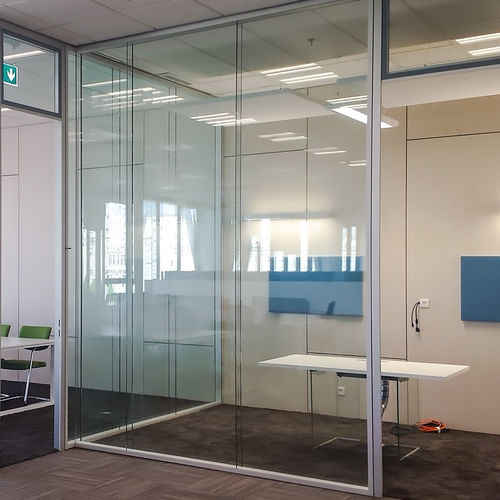Divisorio per ufficio a pavimento - DOUBLE GL ISO - Glas Expert - in vetro / in profilato di alluminio / trasparente
