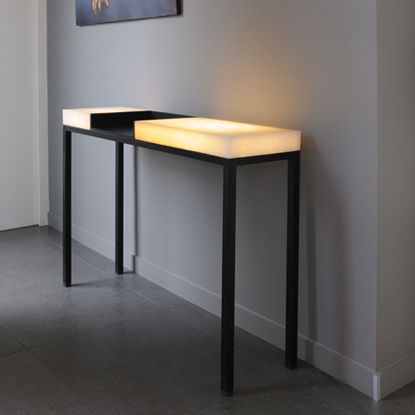 Consolle contemporanea - MARION - Atelier-alain-ellouz - in alabastro / con supporto in metallo / rettangolare