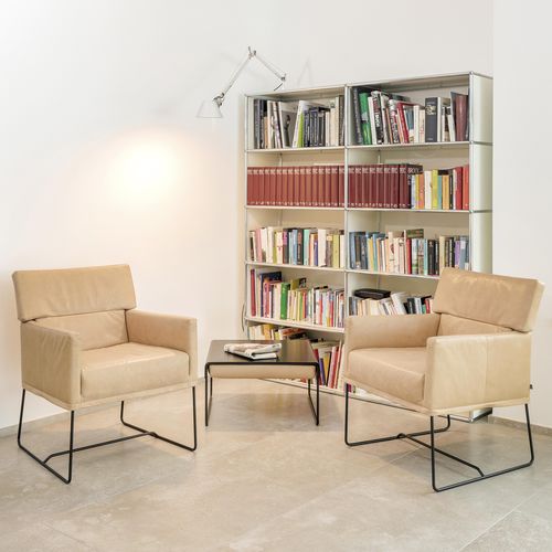 Tavolo d'appoggio contemporaneo - ADHOC - KFF - in metallo / in pelle / quadrato