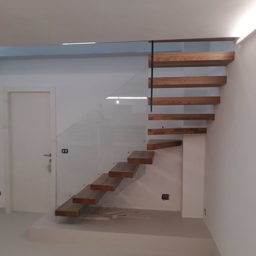 Scala a L - MANHATTAN - TECNOSCALE - con gradini in quercia / in metallo / per uso residenziale