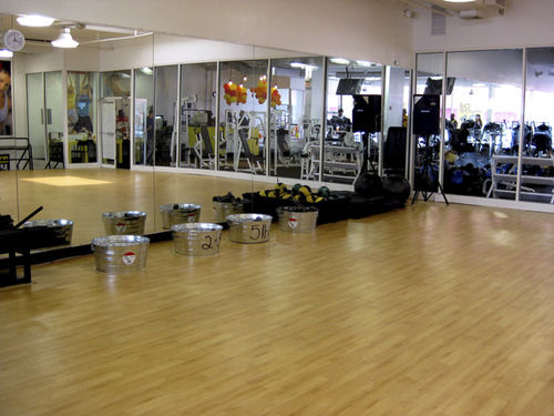 Pavimento in vinile - SIGNAFLEX - Signature Systems Group, LLC - da interno / per sala da ballo / a quadrotte