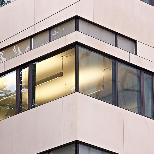 Pannello acustico per rivestimento di facciata -  DÜSSELDORFER HYPOTHEKENBANK, DUSSELDORF - Schindler - in calcestruzzo fibrorinfrozato / rettangolare / professionale