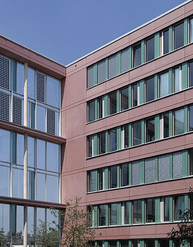 Pannello fotovoltaico monocristallino - TAX OFFICE CENTRE, AACHEN - Schindler - per facciata ventilata / per facciata