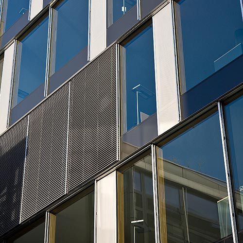 Frangisole in alluminio - TECHNOLOGY CENTRE SIKA, ZURICH/SWITZERLAND - Schindler - per facciata
