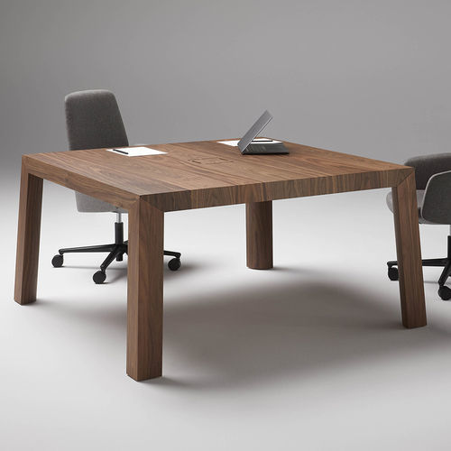 Tavolo da riunione contemporaneo - TOLA  - Ofifran - in noce americano / con supporto in legno / rettangolare