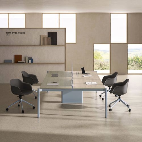 Sedia da ufficio contemporanea - HELMET - Ofifran - da interno / in pelle / in tessuto