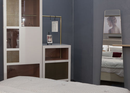 Mobile bar per camera d'hotel - ROOM 306 - Les Pieds sur la Table ® - contemporaneo / in lamiera d'acciaio / in MDF