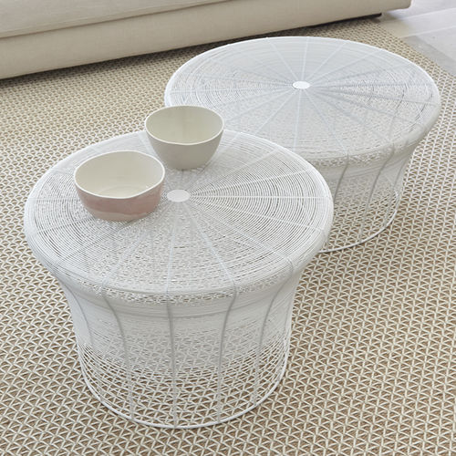 Tavolino basso contemporaneo - ARAM - GAN RUGS - in acciaio termolaccato / con supporto in acciaio inossidabile / rotondo