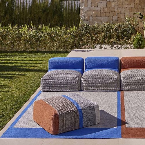 Pouf contemporaneo - Mangas Outdoor - GAN RUGS - in PET / in espanso / quadrato